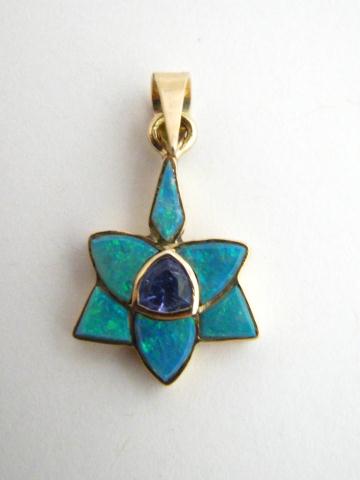 Appraisal: K yellow gold opal and tanzanite pendant