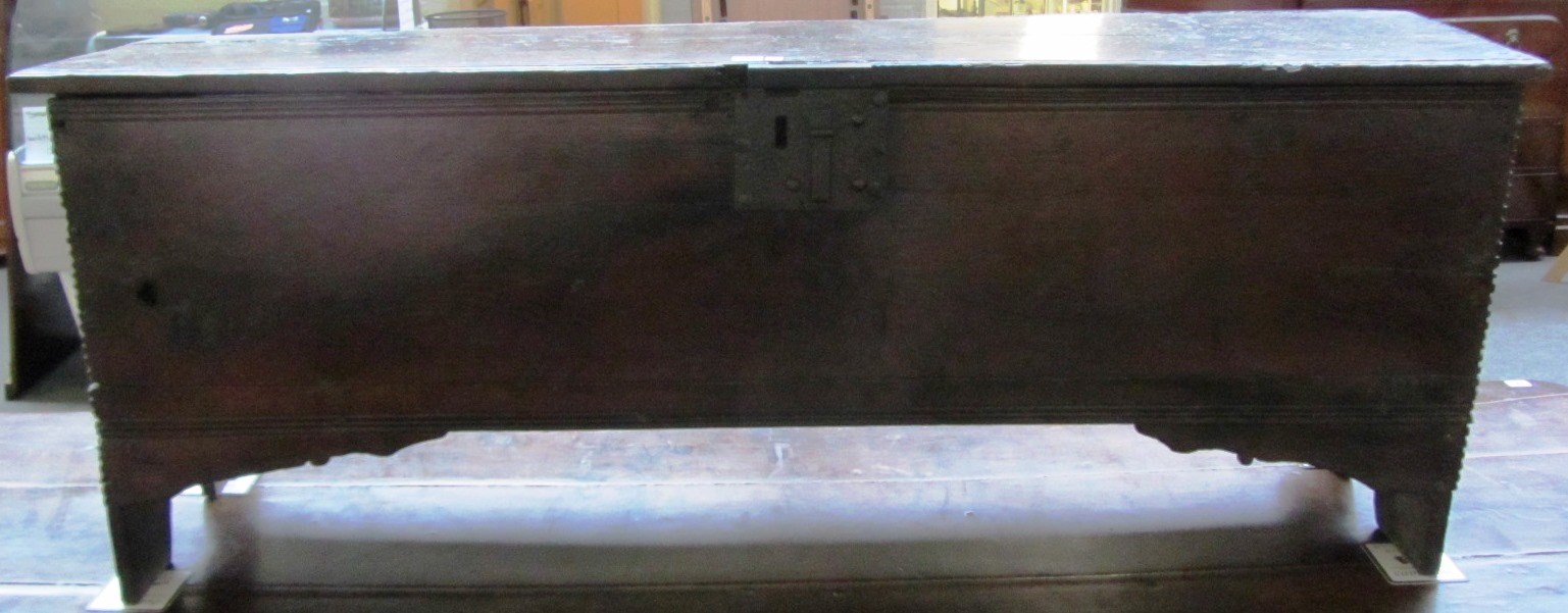 Appraisal: A large th century oak five plank coffer with chip