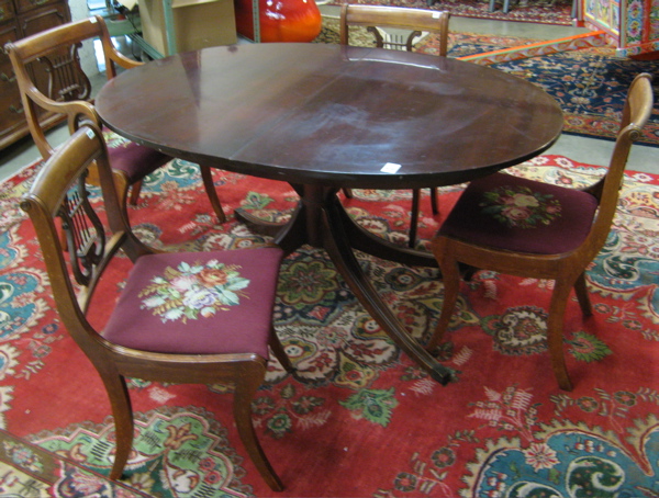 Appraisal: FEDERAL STYLE MAHOGANY DINING TABLE AND CHAIR SET American mid