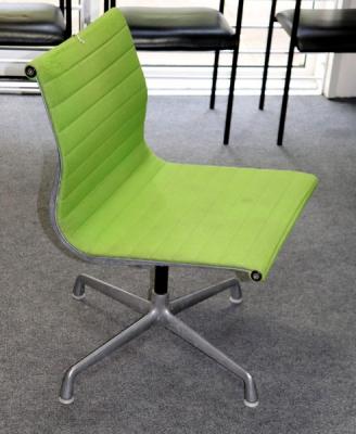 Appraisal: Charles Ray Eames for Herman Miller a swivel desk chair