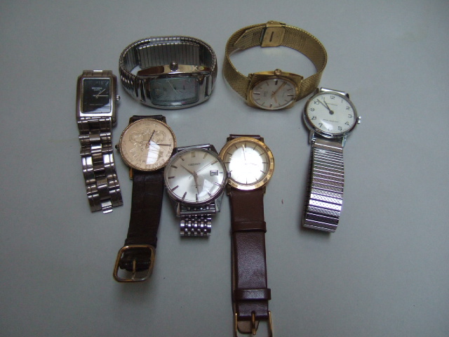 Appraisal: A gentleman's gilt metal cased Seiko wristwatch a gentleman's steel