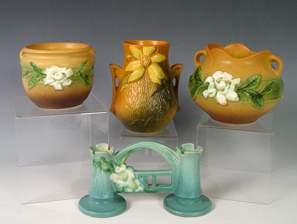 Appraisal: ROSEVILLE POTTERY VASES White Rose Clematis - '' Gardenia -