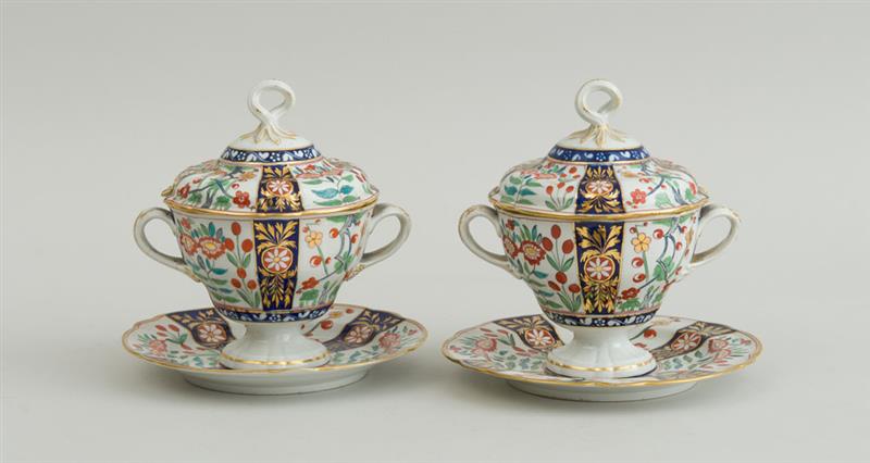 Appraisal: PAIR WORCESTER PORCELAIN JAPAN PATTERN SAUCE TUREENS COVERS AND STANDS