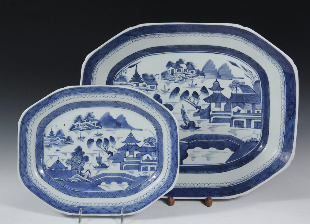 Appraisal: CHINESE PORCELAIN PLATTERS - th c Canton Export Octagonal Platters