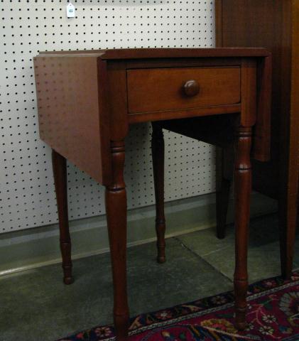 Appraisal: Cherry and poplar drop-leaf stand table with turned legs and