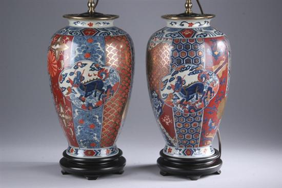 Appraisal: PAIR CHINESE IMARI PORCELAIN VASES Painted in Japanese style with