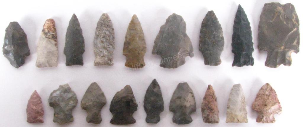 Appraisal: Collection of Indiana Arrowheads found in Crib Mound in Spencer