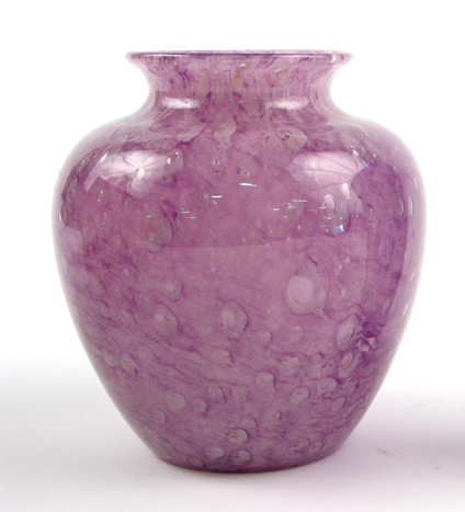 Appraisal: A STEUBEN CLUTHRA ART GLASS VASE in a rare plum