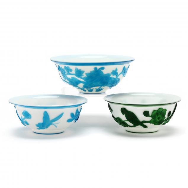 Appraisal: THREE CHINESE PEKING GLASS BOWLS Early th century three creamy