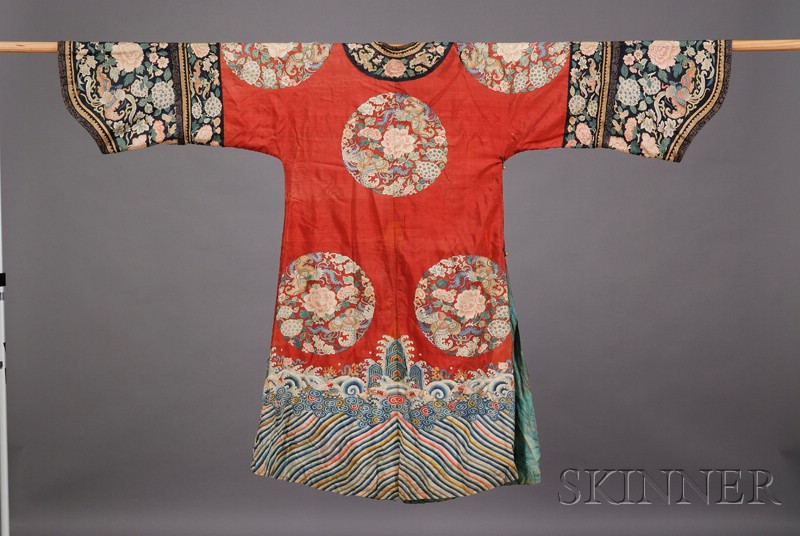 Appraisal: K'o ssu Robe th century flower and butterflies on a