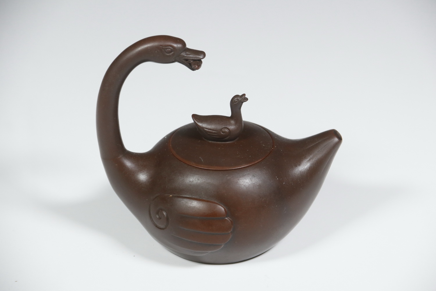 Appraisal: MINIATURE JAPANESE POTTERY Swan form teapot x Good condition