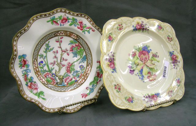 Appraisal: Set of seven Royal Bayreuth Bavarian luncheon plates The Rosalie