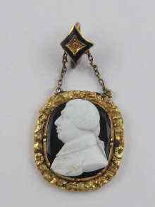 Appraisal: A yellow metal tests ct gold mounted cameo pendant Approx