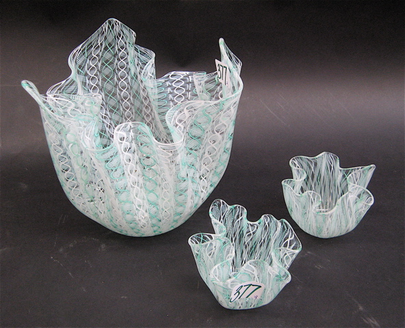 Appraisal: SET OF THREE VENETIAN ART GLASS BOWLS with green and