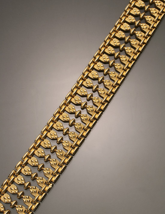 Appraisal: European -Karat Yellow-Gold Flexible Bracelet Weight dwt