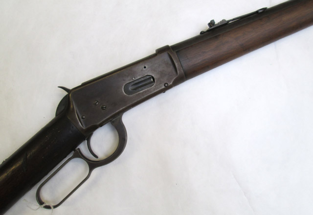 Appraisal: WINCHESTER MODEL LEVER ACTION RIFLE - WCF caliber round barrel