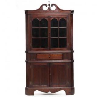 Appraisal: North Carolina Chippendale Corner Cupboard late th century Davidson or