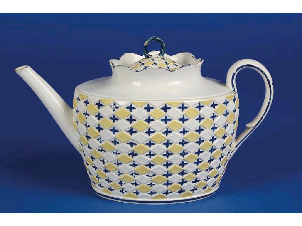 Appraisal: A LATE TH CENTURY DAVENPORT CREAMWARE TEAPOT AND COVER of