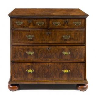 Appraisal: A Queen Anne Burlwood Chest of Drawers early th century