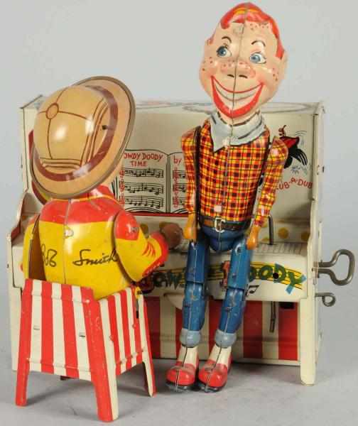 Appraisal: Tin Litho Unique Art Howdy Doody Band Wind-Up Toy American