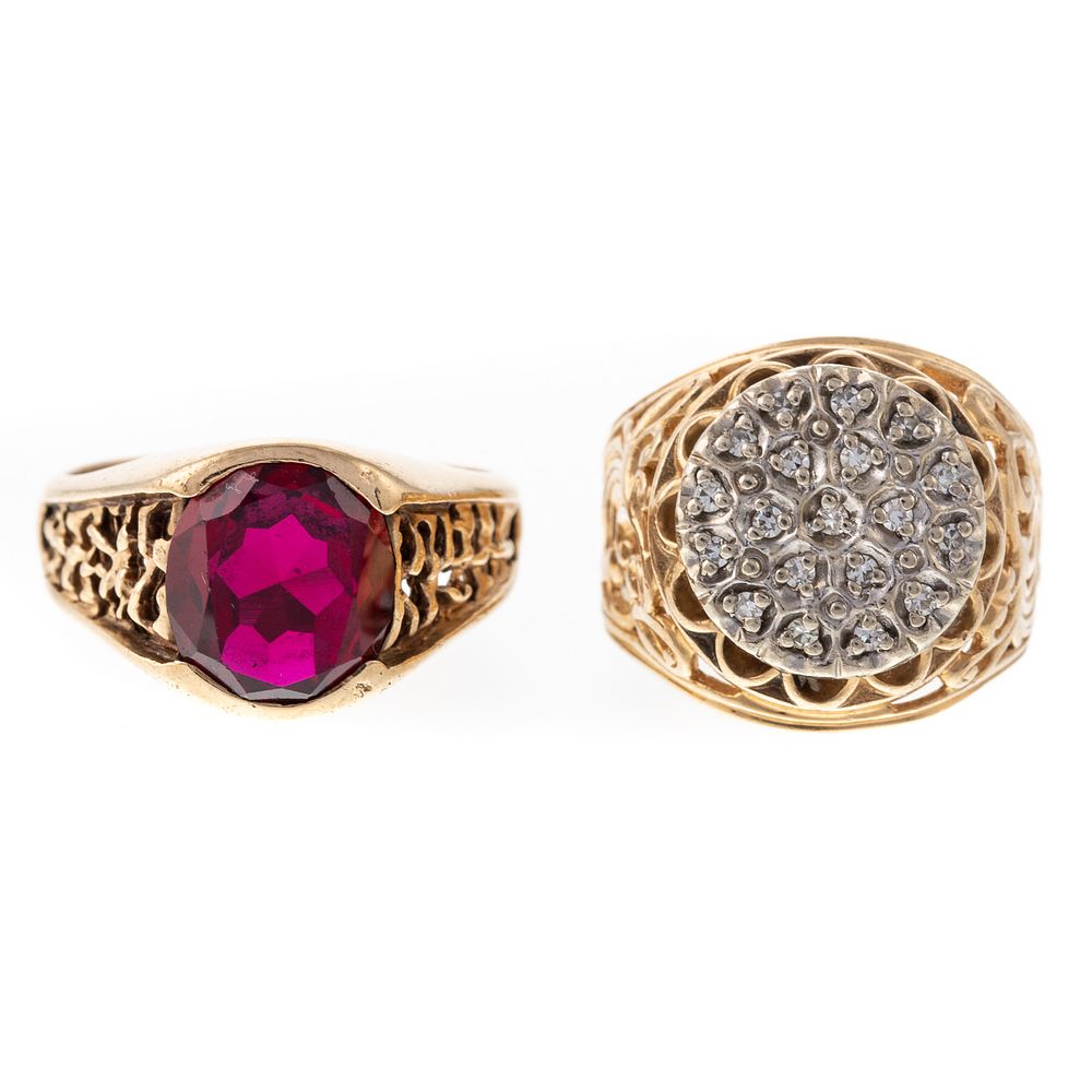 Appraisal: A Diamond Cluster Ring Ruby Ring in Gold K bicolor