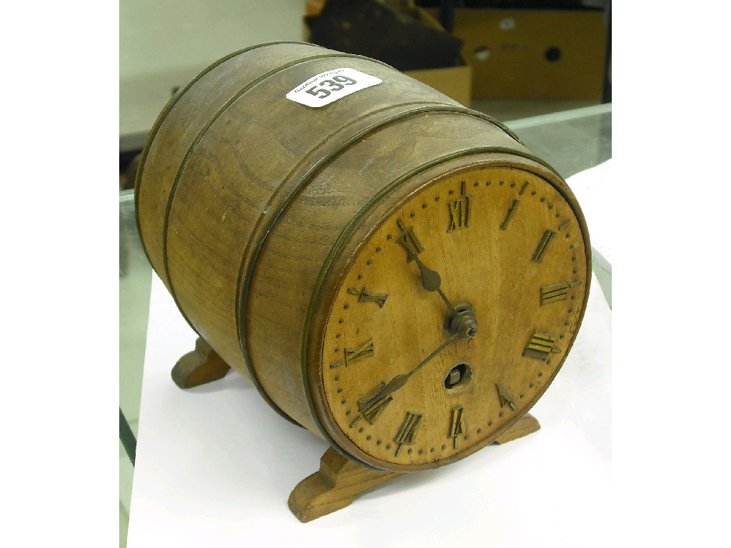 Appraisal: Novelty oak timepiece in the form of a beer barrel