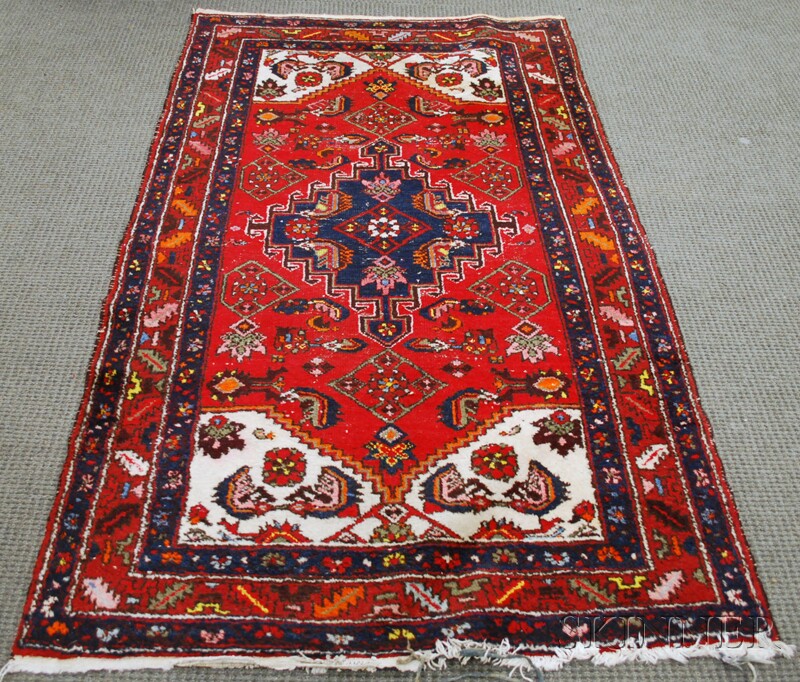 Appraisal: Hamadan Rug Northwest Persia th century ft in x ft