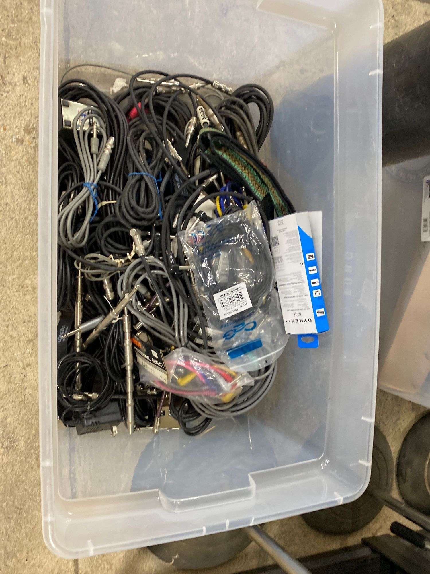 Appraisal: Box of instrument cables etcBox of instrument cables etc All