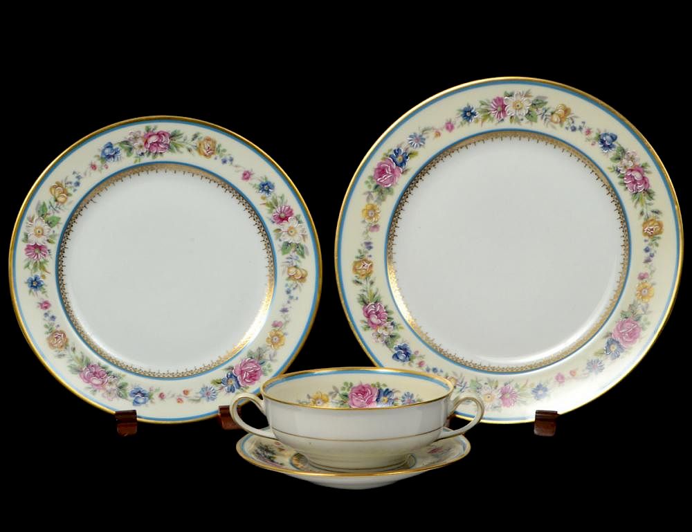 Appraisal: LIMOGES NINETY-SIX PIECE PORCELAIN DINNER SERVICE Limoges factory marks retailed