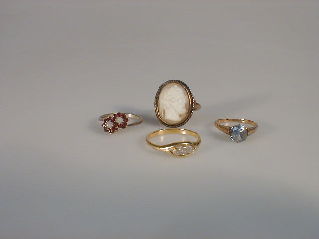 Appraisal: Four ladies dress rings