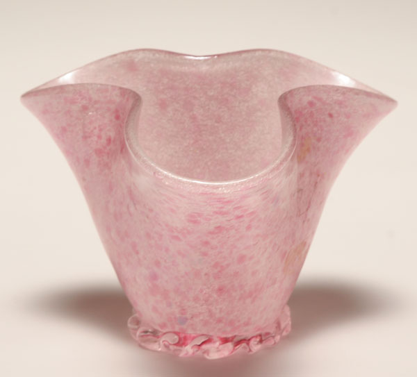 Appraisal: Barovier Toso pink art glass bowl with trefoil rim Paper