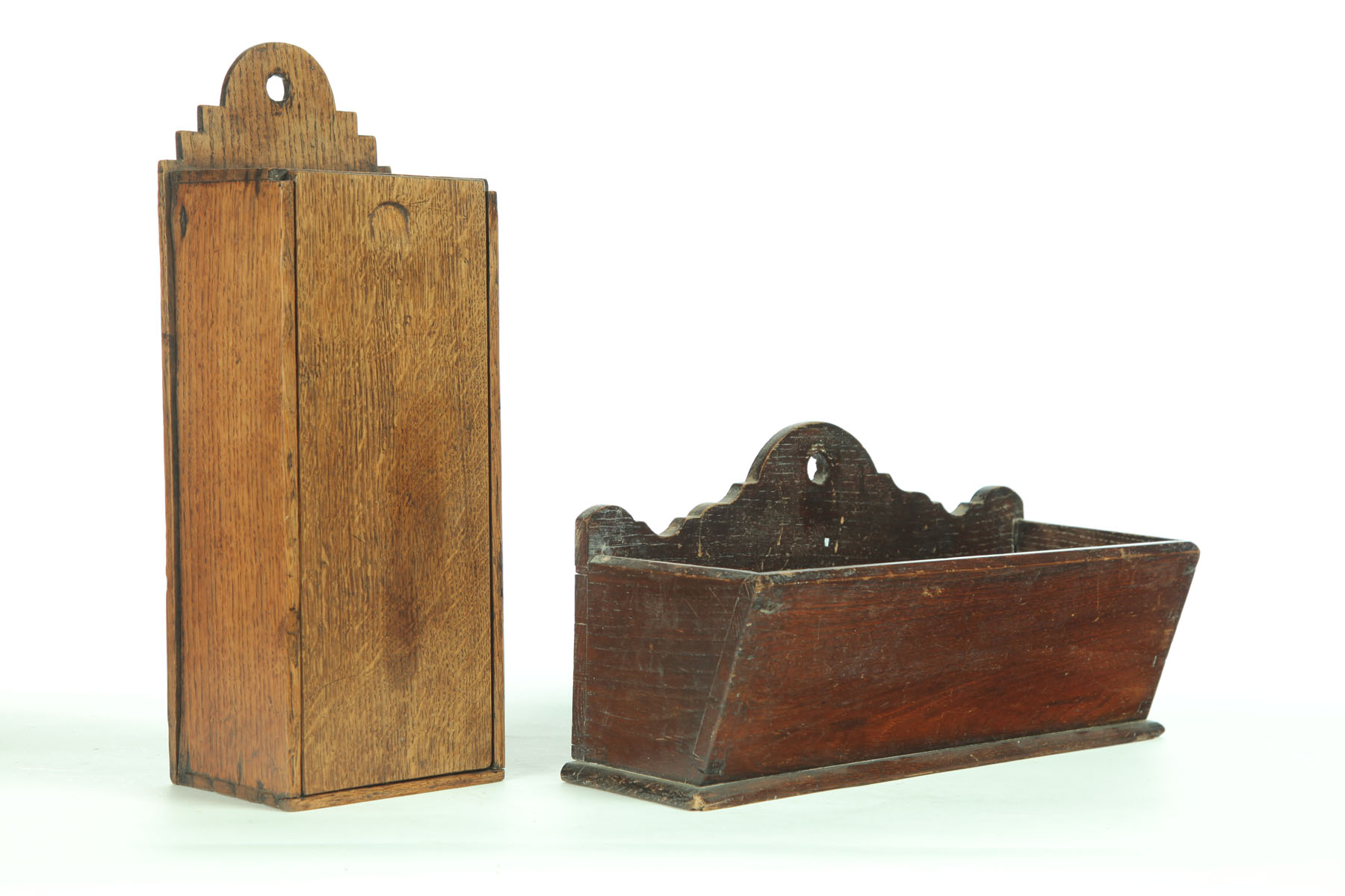 Appraisal: TWO HANGING BOXES England th century oak Both are dovetailed