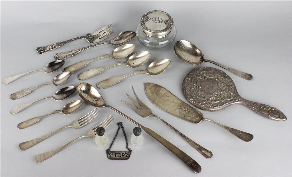 Appraisal: A QUANTITY OF AMERICAN SILVER OBJECTS including an Alvin Bridal