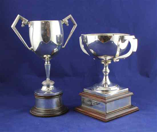 Appraisal: A George V silver two handled trophy cup on turned