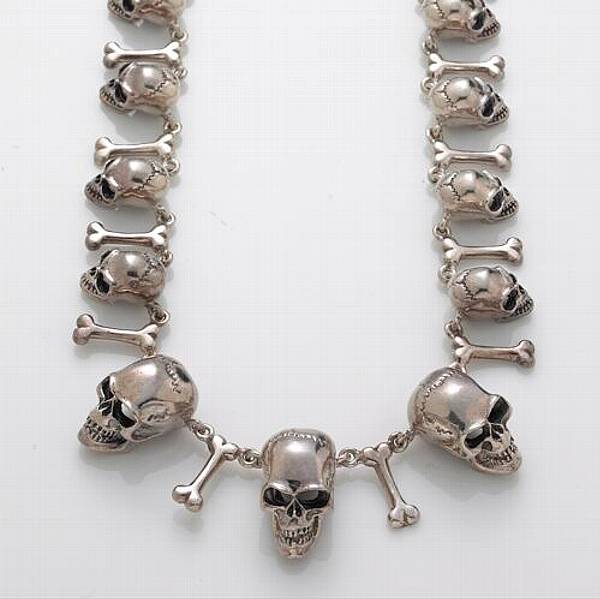 Appraisal: A sterling silver skull motif necklace gross weight approximately g