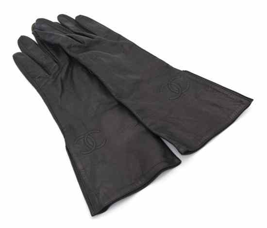 Appraisal: A Pair of Chanel Black Leather Gloves Labeled Chanel Size