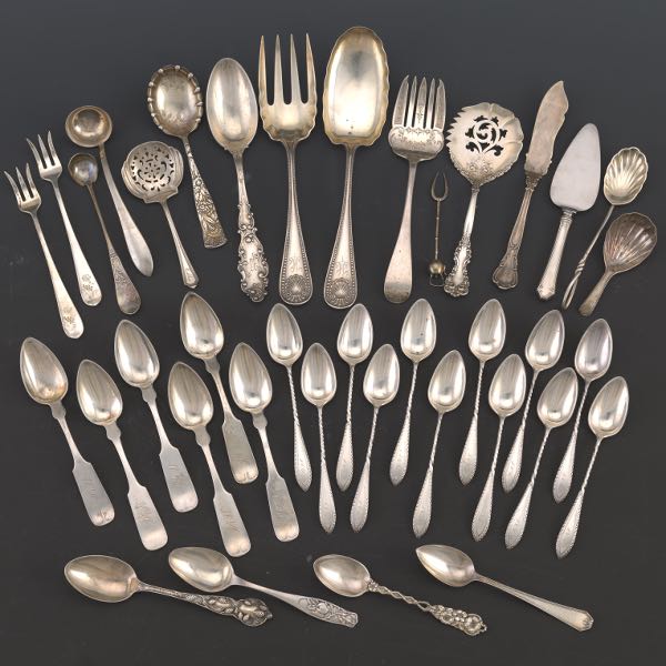 Appraisal: GROUP OF ASSORTED FLATWARE Grouping of assorted sterling spoons and