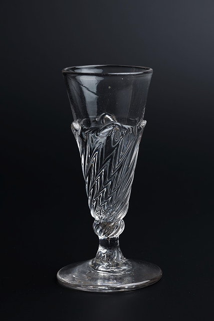 Appraisal: AN TH CENTURY SMALL WINE OR DRAM GLASS the tapering