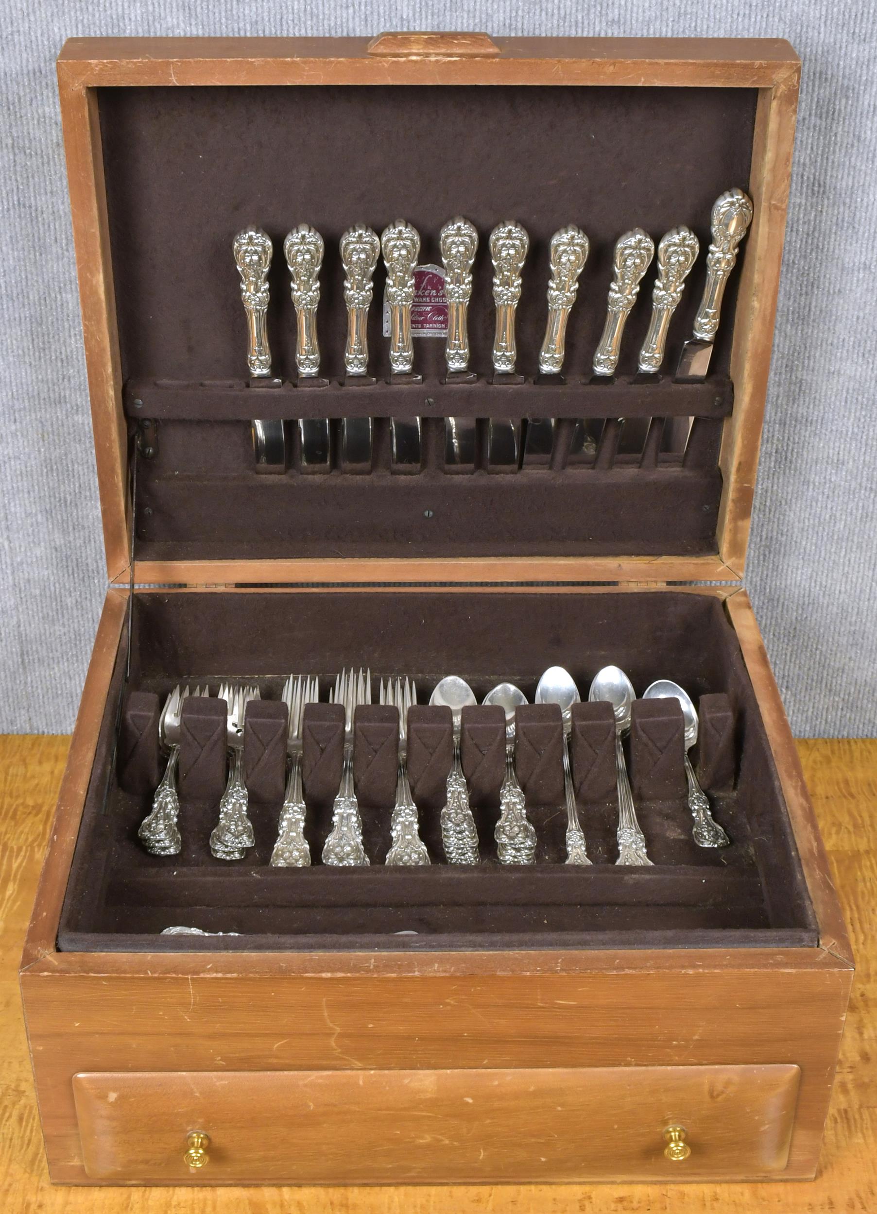 Appraisal: REED BARTON FRANCIS I FLATWARE SET A partial Reed Barton