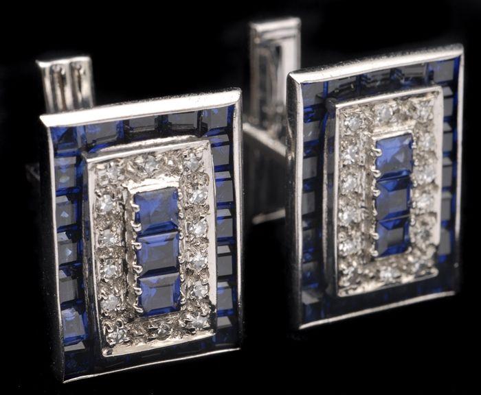 Appraisal: PAIR OF LUCIEN PICCARD CUFFLINKS Stamped k