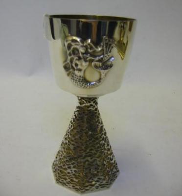 Appraisal: A LIMITED EDITION CHALICE maker Aurum London to commemorate the