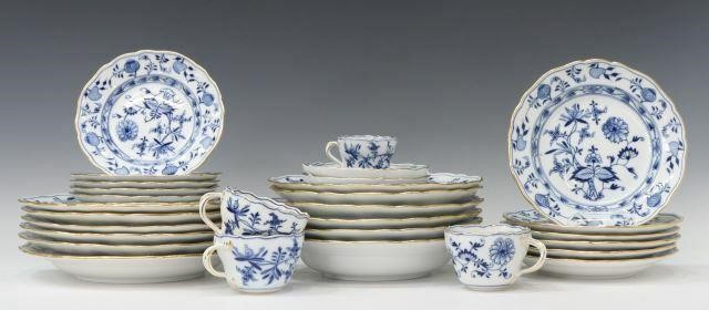 Appraisal: lot of Meissen porcelain dinner service in the Blue Onion