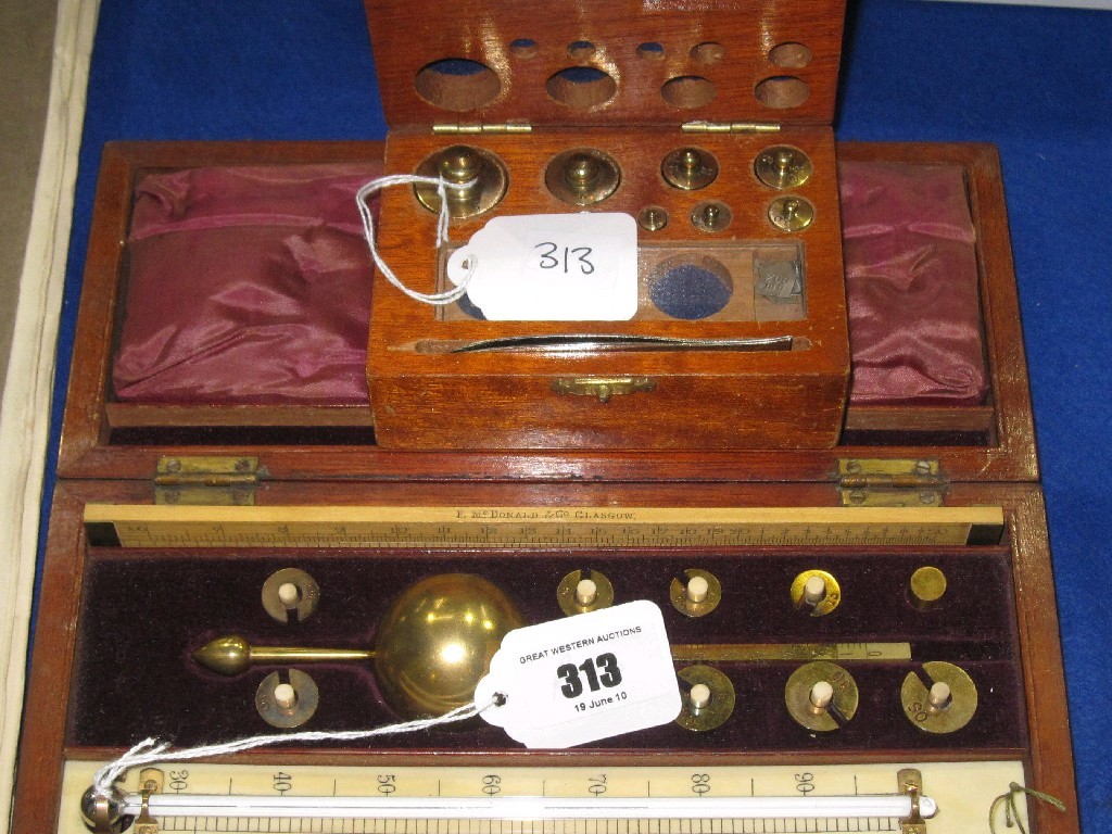 Appraisal: Lot comprising cased set of weights and hydrometer