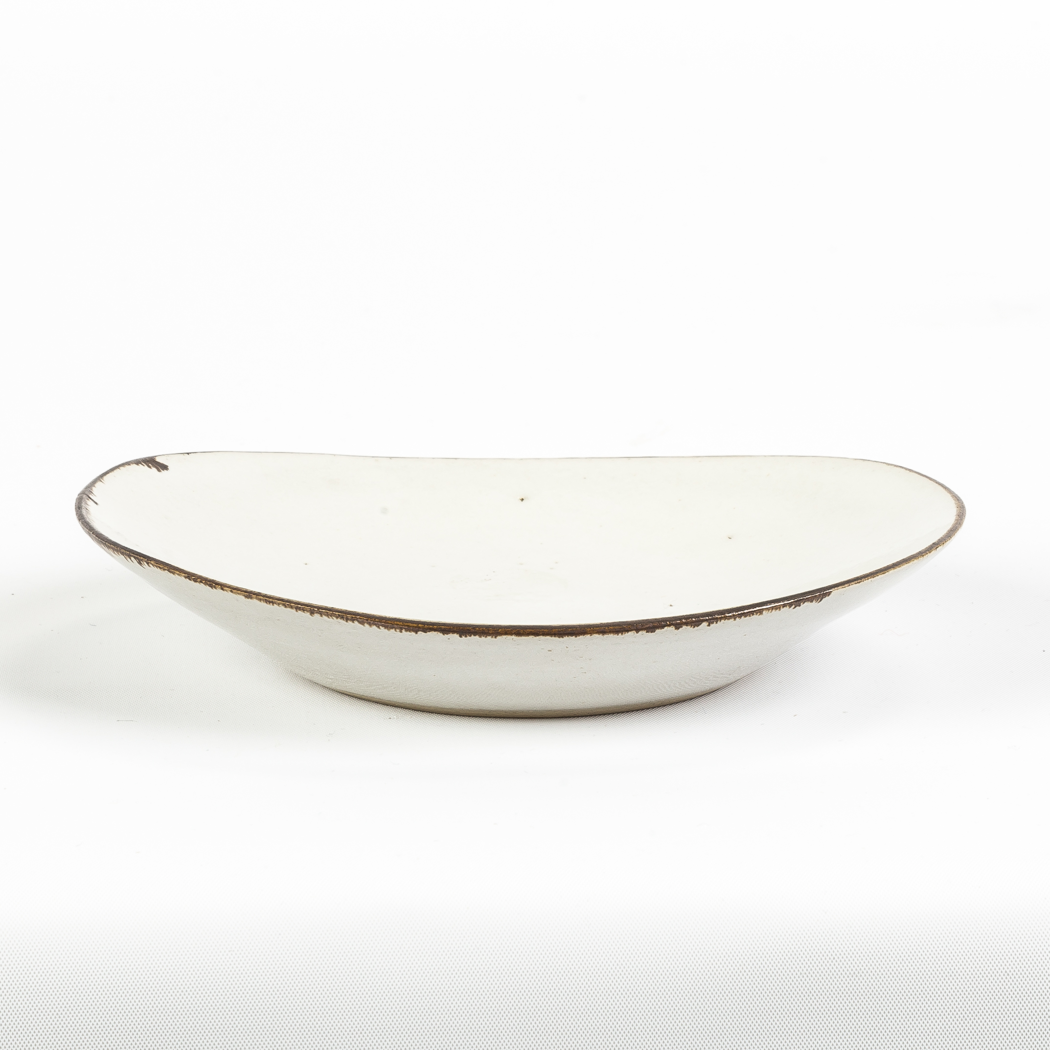 Appraisal: Lucie Rie English - White Oval Dish Signed