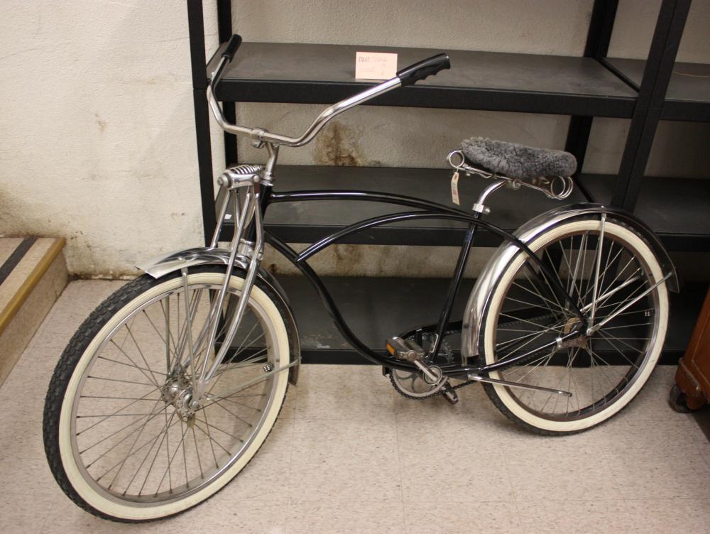 Appraisal: TWO SIMILAR CLASSIC BOY'S BICYCLES AMF Roadmaster American Machine Foundry