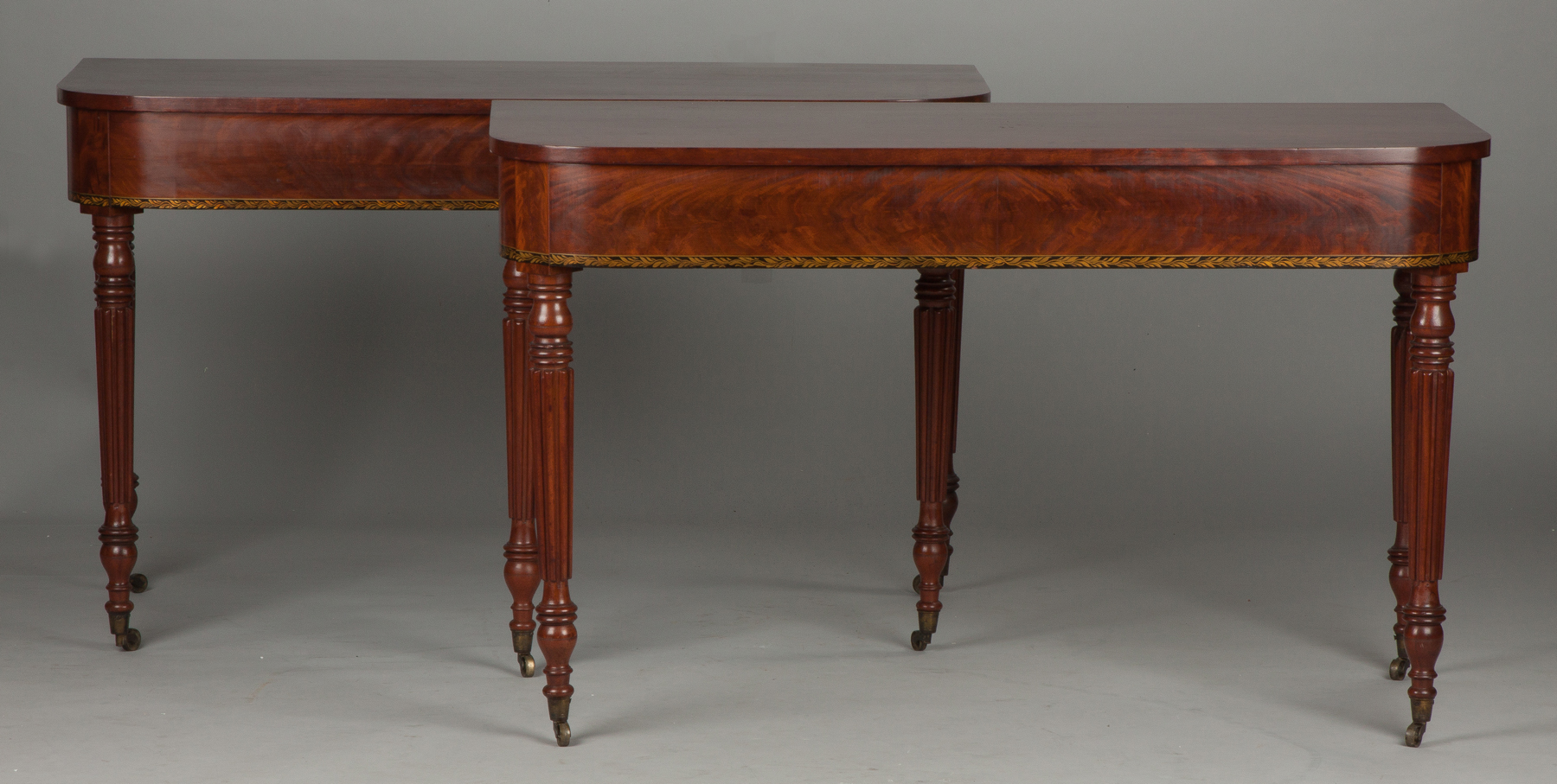 Appraisal: Fine Sheraton -Piece Figured Mahogany Dining Table Attr to Michael