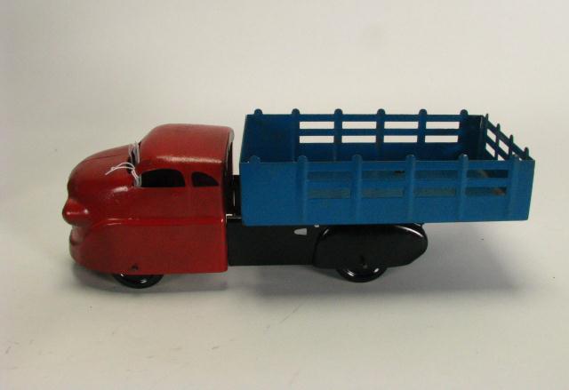 Appraisal: Wyandotte Toy Stake Bed Truck '' long with fixed bed