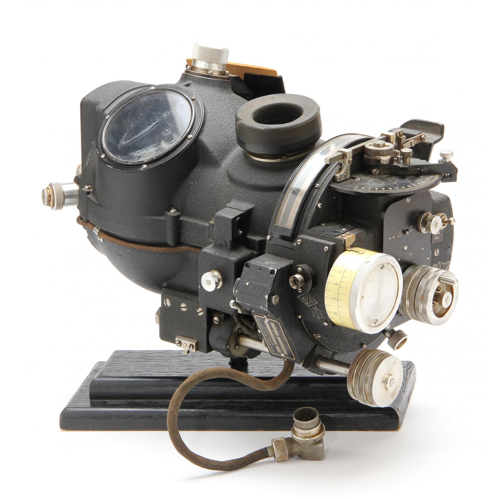 Appraisal: WWII Vintage Norden Bombsight Sighthead serial includes a Data Book