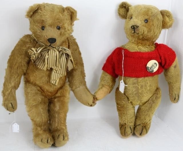 Appraisal: EARLY TH C AMERICAN BEARS ONE IS SHOWSWEAR TO PADS