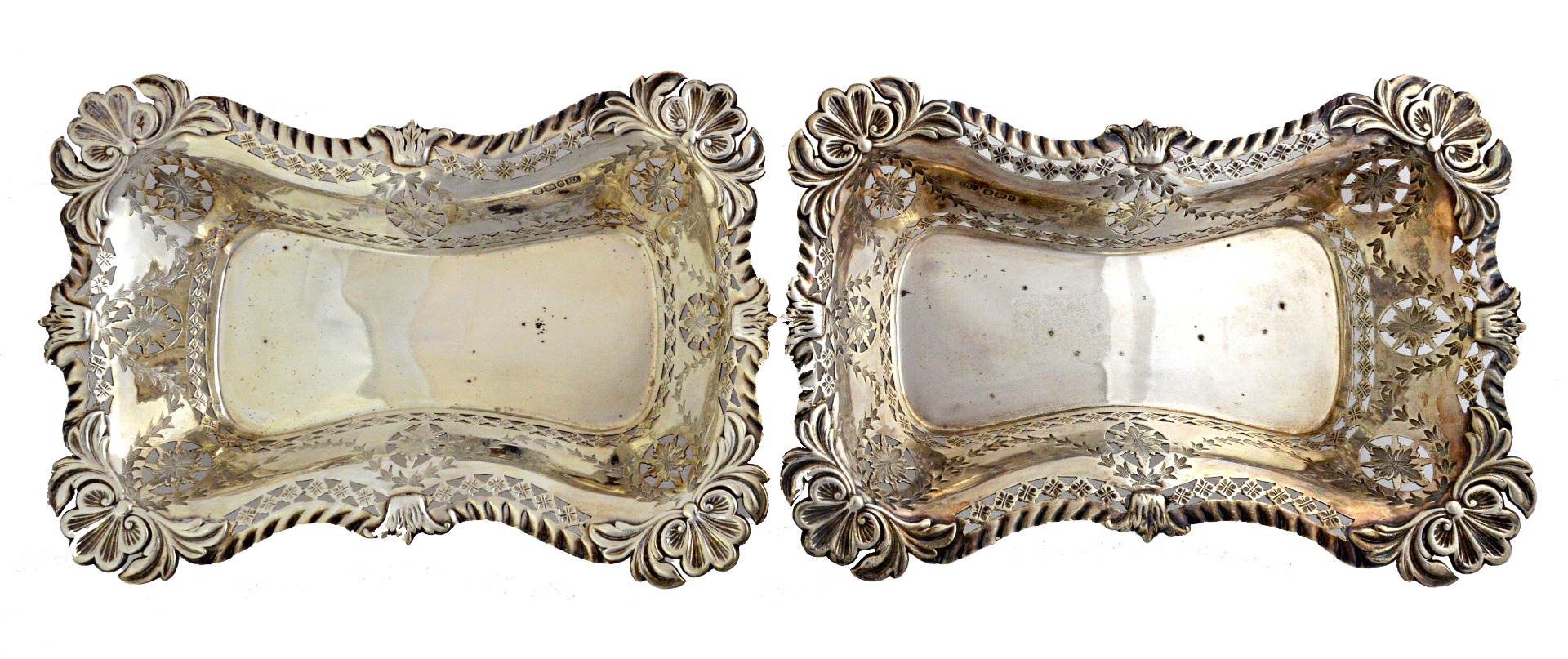 Appraisal: A pair of late Victorian silver shaped rectangular bon bon